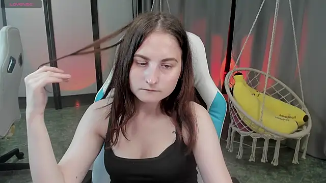 KiraDuvall webcam