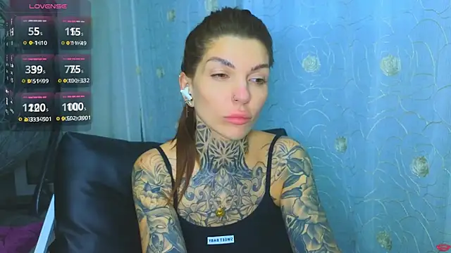 tattooedBabyy live cam on StripChat