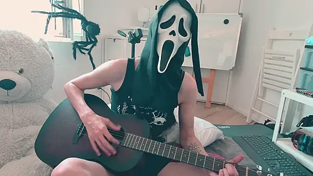 CeriseLapine webcam