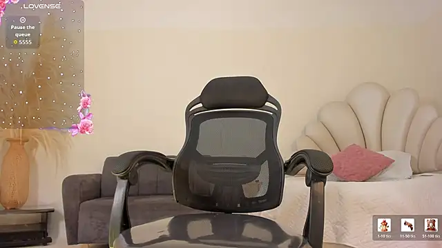 MaximusClark webcam