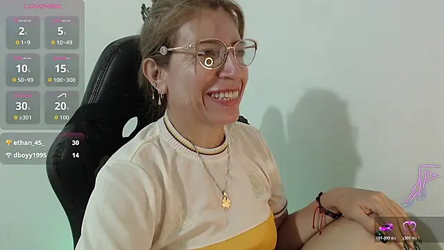 Chayla_Ruiz webcam