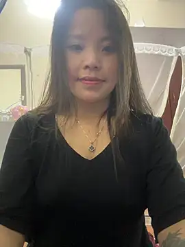 Bella_7777 webcam