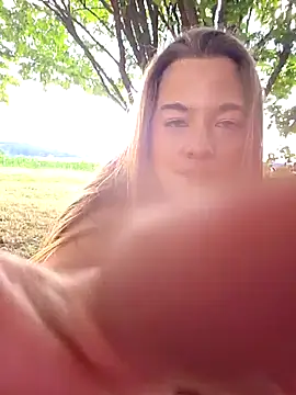 Luna_Lynn webcam