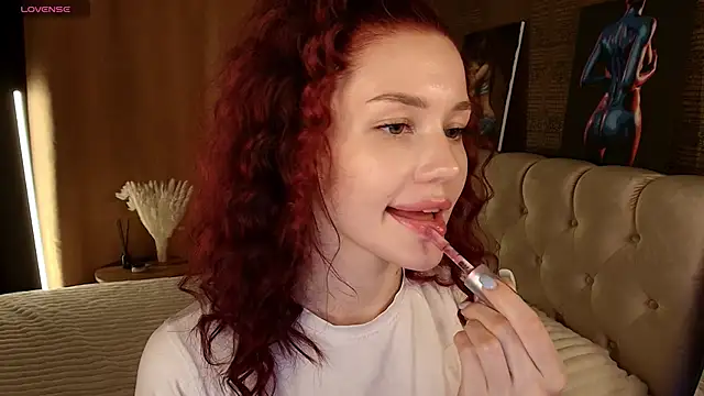 Aria_Mila webcam