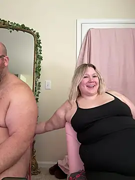 PiggyRose webcam