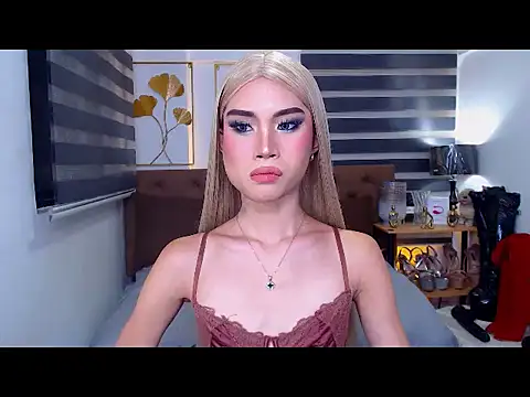 Model: JuicyCockThea