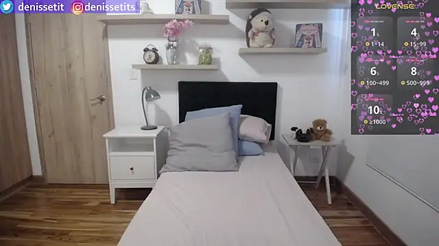 DenisseTits webcam