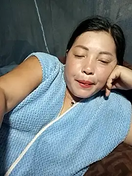 sary-hot2x webcam