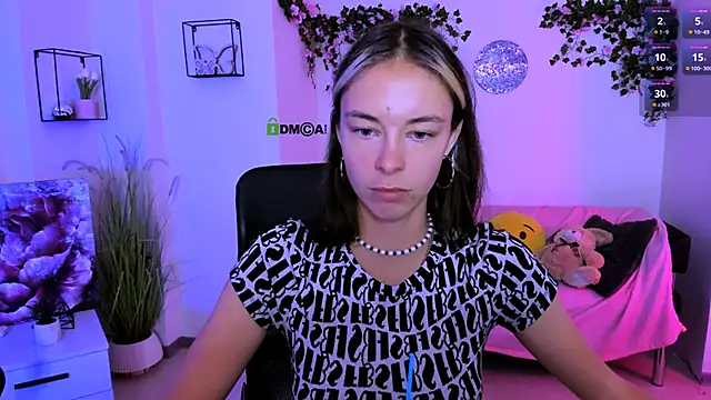 miss_courtney_ webcam