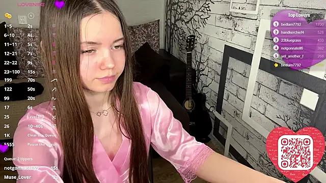 ElmiraDabato webcam