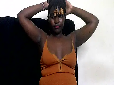 MoonlighMaya webcam