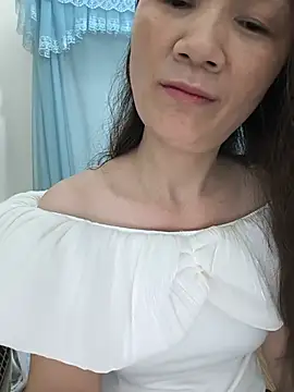 Lye_lovely webcam