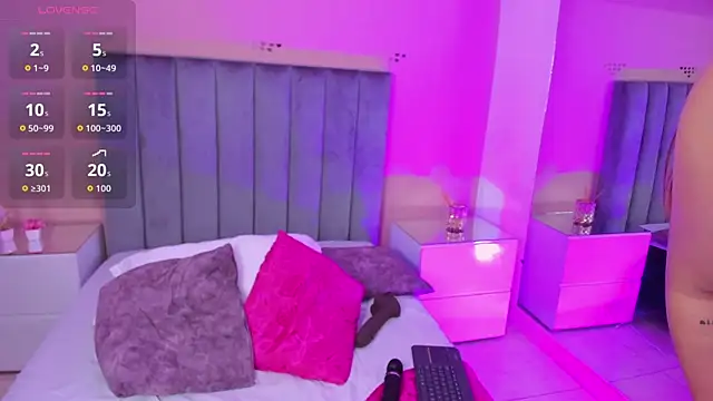 ZoeeMartinezz_ webcam