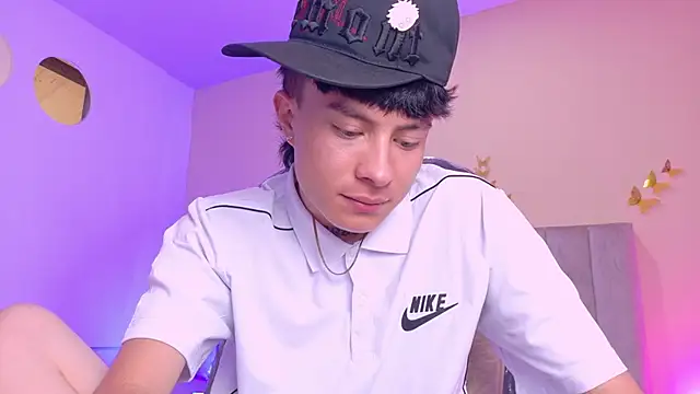 Nascary_Fox webcam