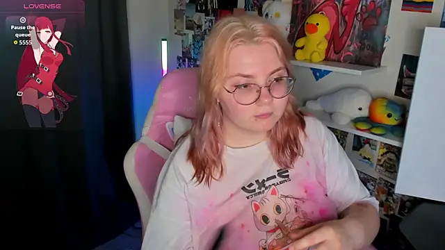 Alice_Kitagawa webcam