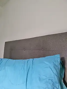 VelvetCurls webcam