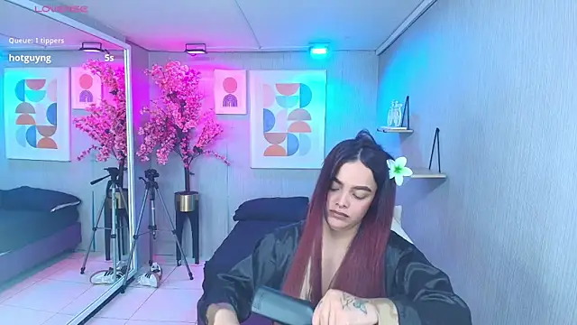Maggy_t18 webcam