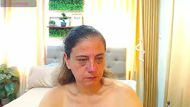 sasi_luna webcam