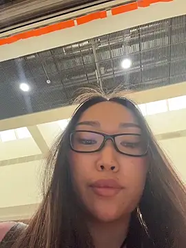 trytomakememoam webcam