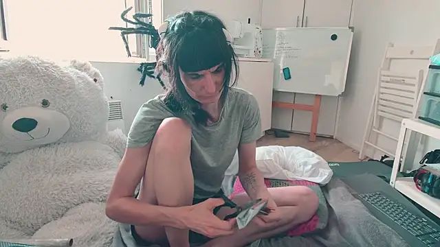 CeriseLapine webcam
