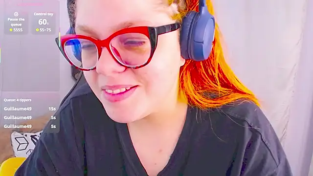 lucie_nicolls webcam