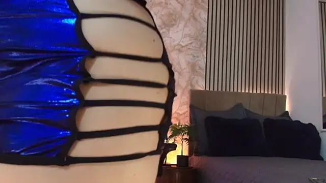 JuliRamirez webcam