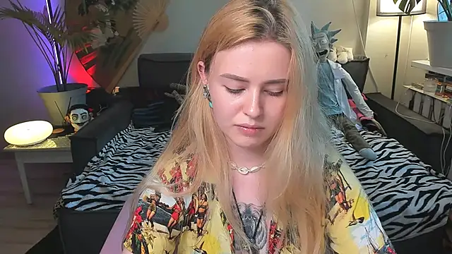 Alexa_Pirs webcam