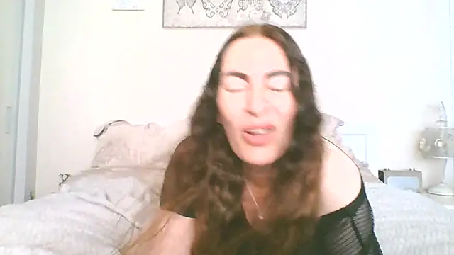 EllaKent webcam