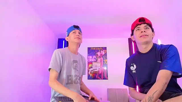 Marcus_and_Tony webcam