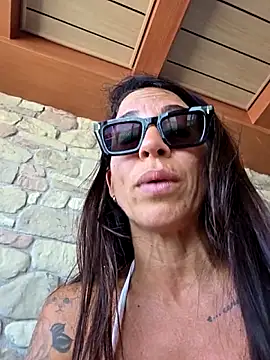 sexy7883 webcam