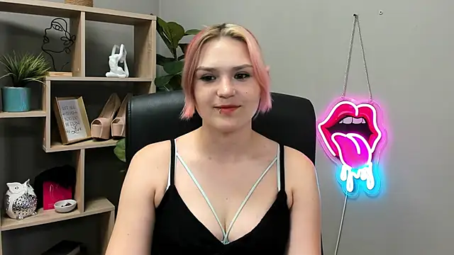 SweetLilyxo webcam