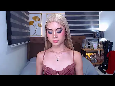 JuicyCockThea webcam