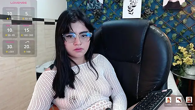 mila_quin webcam
