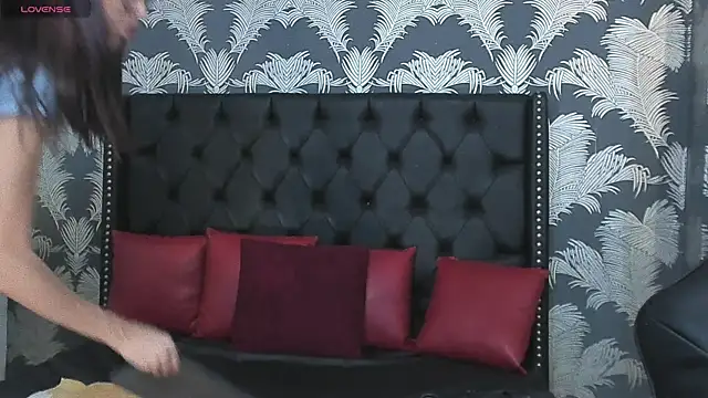 Emily_Lopera webcam