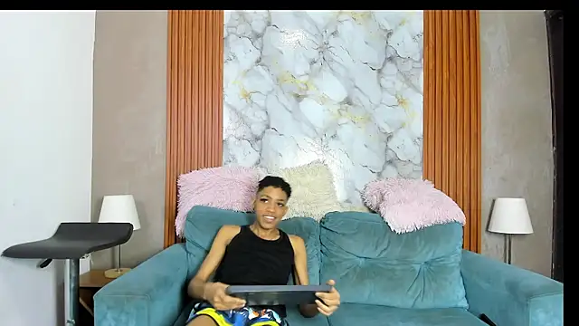 LOVE_GUYS1 webcam
