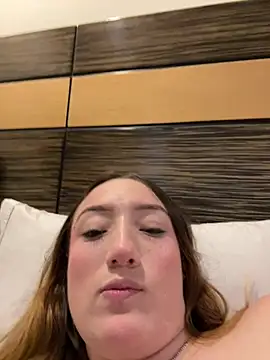 Valery_Salmons webcam