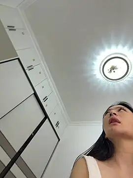 meimeiqwe02 webcam