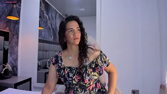 Amarantha_Milf webcam