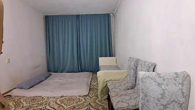 Lyndasilk live sex cam
