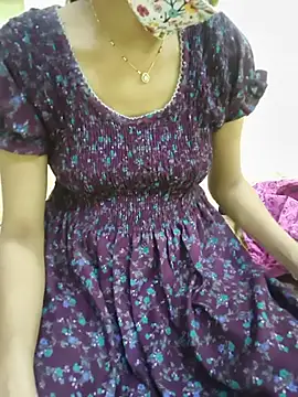 Cuteteluguammmaie live cam on StripChat