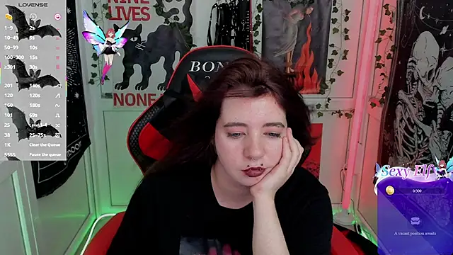 PurpleRune live cam on StripChat