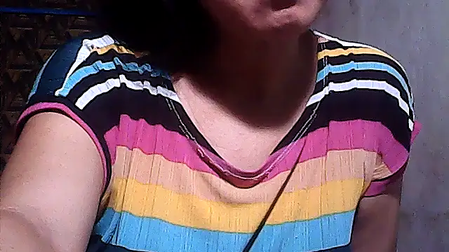 sweetsosie18 live cam on StripChat