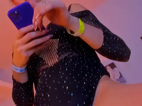 Queen_Charlotte_Hots webcam