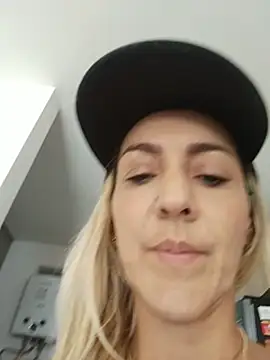 Monita_Med webcam