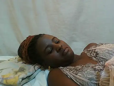 Sexxy-skinny webcam