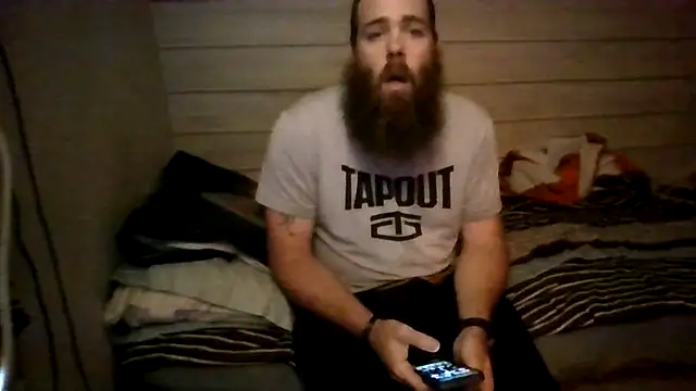 ThisGuy42o live cam on StripChat