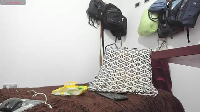perla_jeff webcam