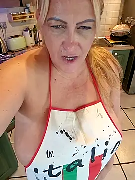 Isabellaa04 webcam
