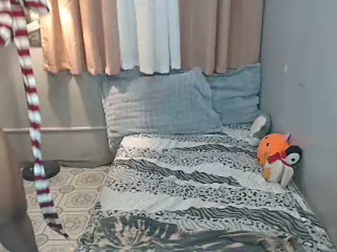 TSbrianaHugeCock webcam