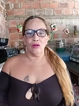 mother_and_son09 - MOTHER_AND_SON09's free webcam - UK Sex Cams